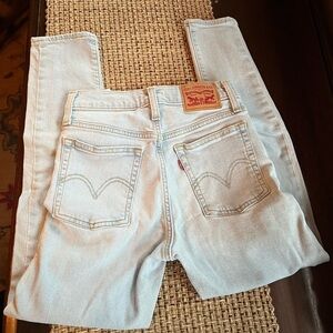 Levi's Women's Straight Leg Jeans in Light Blue Wedgie Skinny Size 25